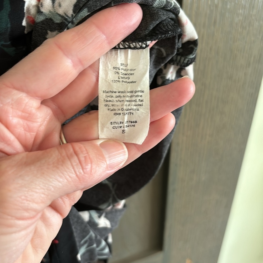 EUC size small Kaileigh jumpsuit in black floral print - Picture 6 of 6